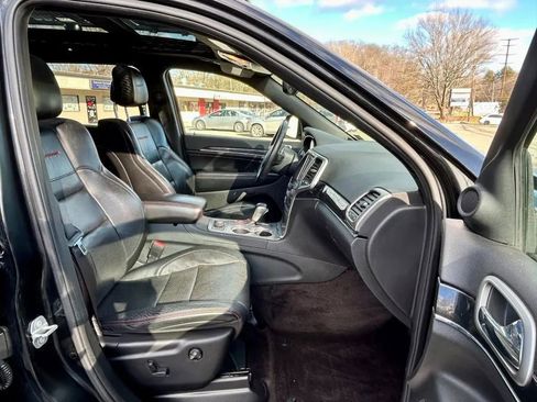 Used 2018 Jeep Grand Cherokee Trailhawk w/ Trailhawk Luxury Group image 18