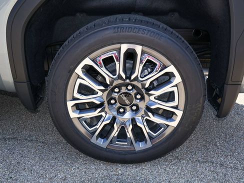 New 2026 GMC Sierra 1500 Denali Ultimate w/ LPO, Black Badging Package AWD/4WD image 36