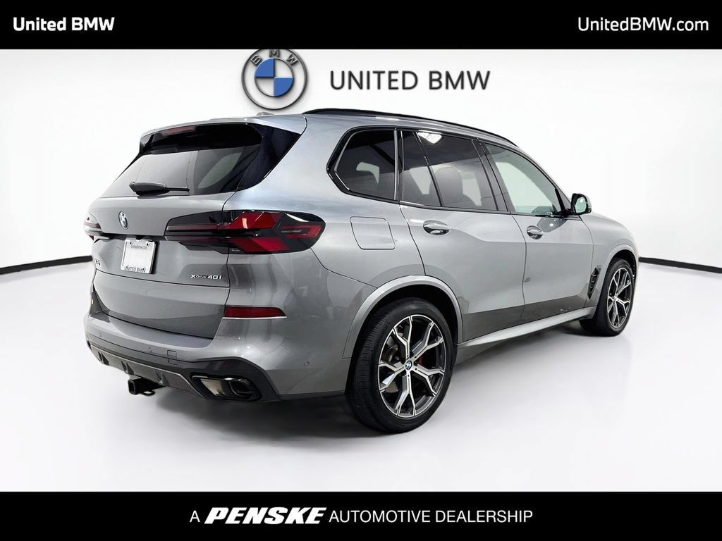 Used 2025 BMW X5 xDrive40i w/ M Sport Package AWD/4WD image 5