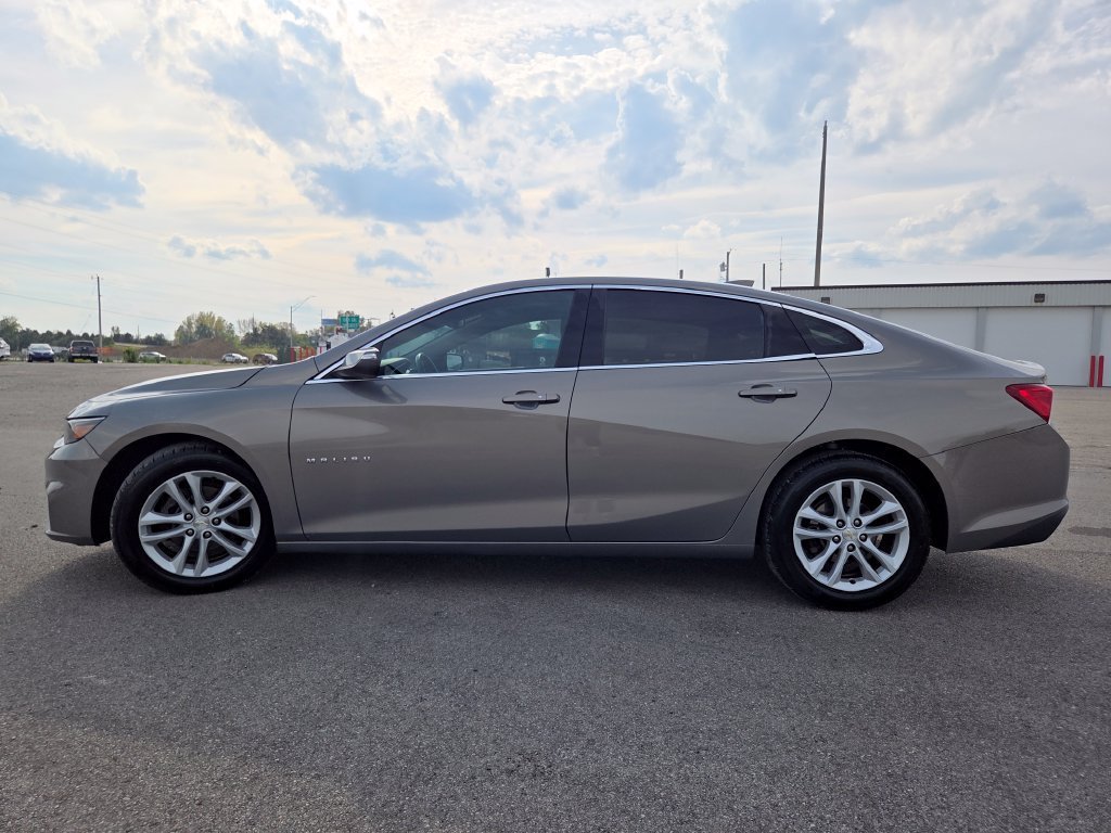 Used 2018 Chevrolet Malibu LT w/ Driver Confidence Package FWD image 20