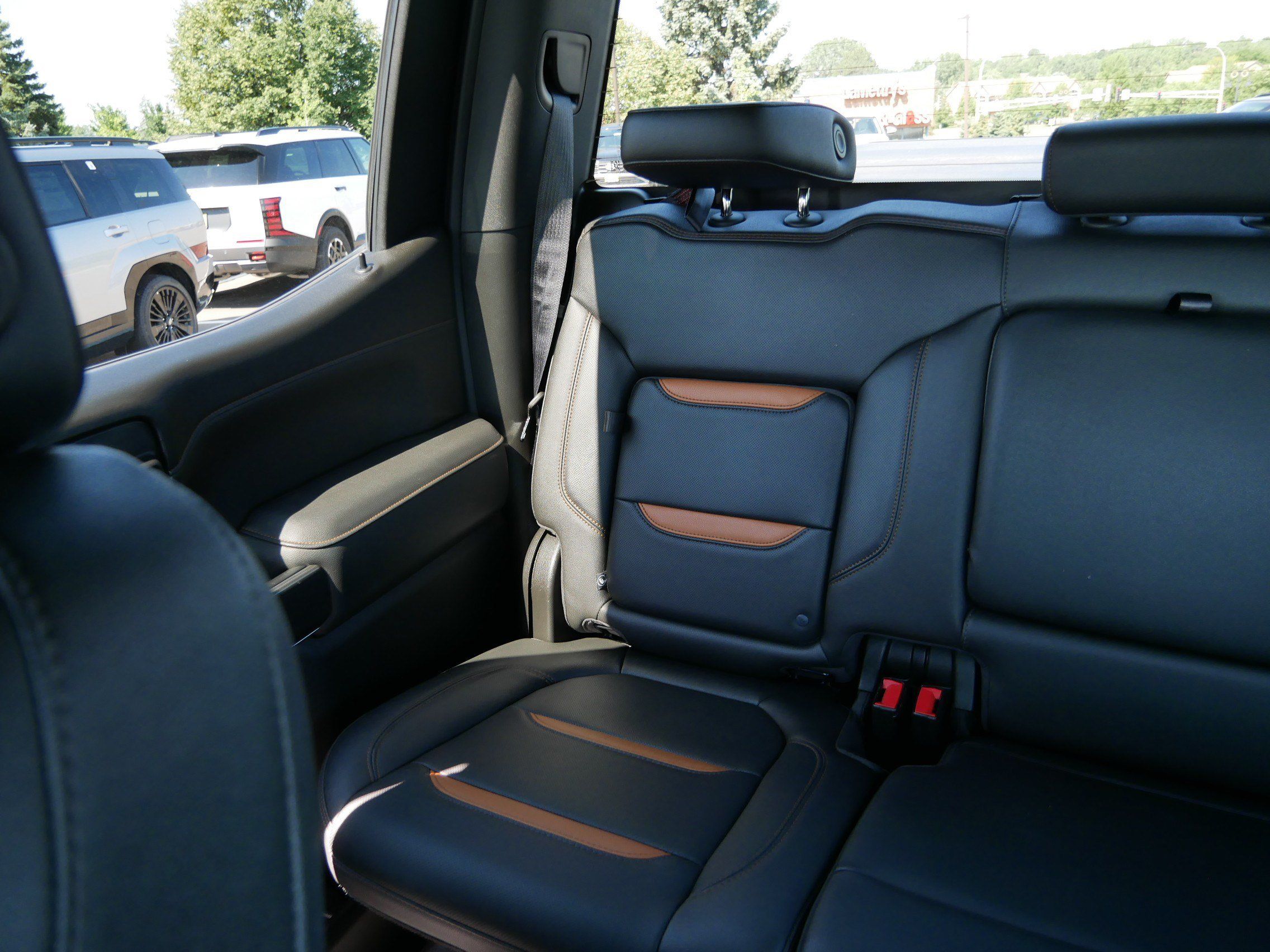 Used 2021 GMC Sierra 1500 AT4 AWD/4WD image 12