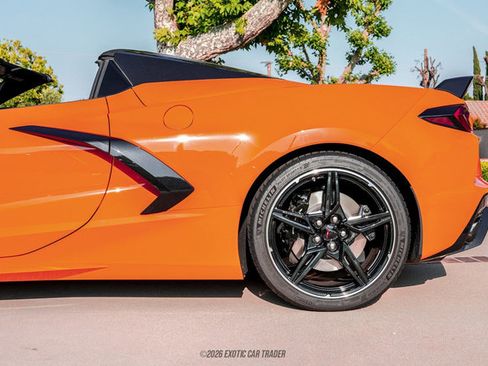 Used 2023 Chevrolet Corvette Stingray Preferred Conv w/ Z51 Performance Package RWD image 5