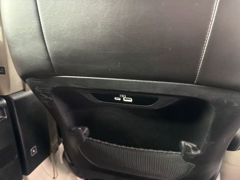 Used 2023 Chrysler Pacifica Touring-L image 23