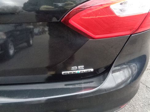 Used 2014 Ford Focus SE w/ SE Winter Package image 12