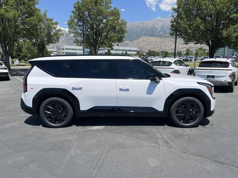 Used 2026 Kia EV9 Land w/ Nightfall Edition Package AWD/4WD image 6