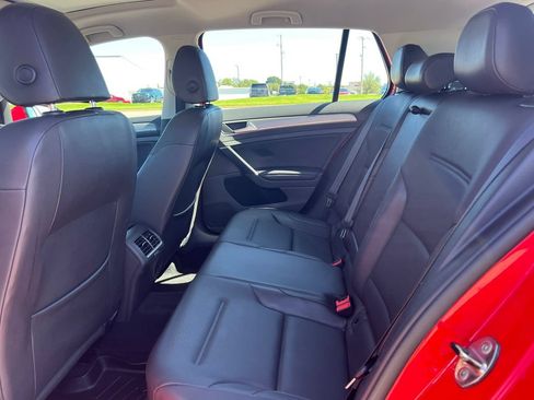 Used 2015 Volkswagen Golf SE w/ Lighting Package FWD image 5