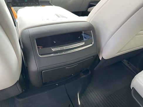 New 2026 Cadillac Escalade Platinum Sport w/ LPO, Floor Liner Package image 29