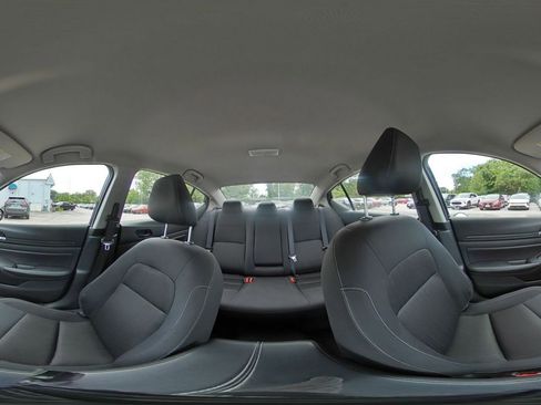 Used 2025 Nissan Altima 2.5 SV FWD image 42