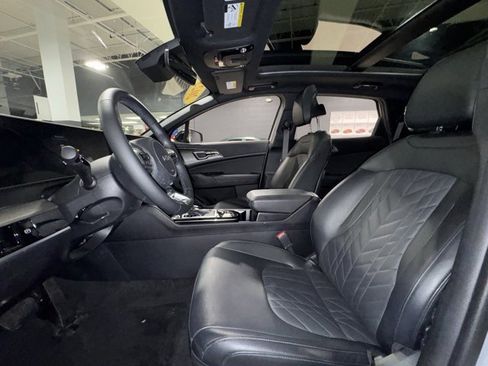 Used 2025 Kia Sportage X-Line w/ Premium Package image 19