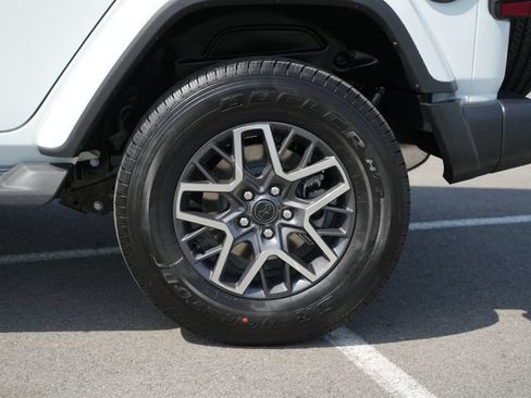 New 2026 Jeep Wrangler Unlimited Sahara AWD/4WD image 43