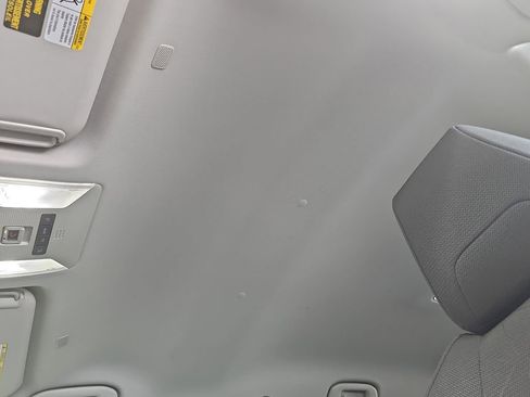 Used 2024 Toyota RAV4 XLE FWD image 29