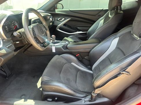 Used 2018 Chevrolet Camaro SS RWD image 16