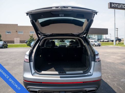 Used 2021 Lincoln Nautilus Reserve w/ Class II Trailer Tow Package image 10