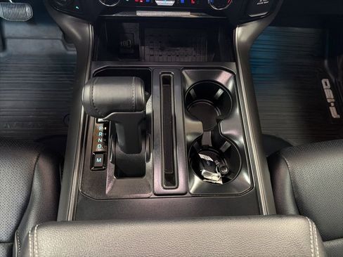 Used 2025 Ford F150 Lariat w/ Equipment Group 502A High image 22