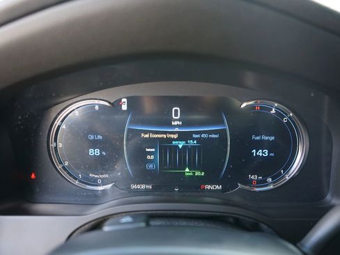 Used 2016 Cadillac Escalade Luxury image 26