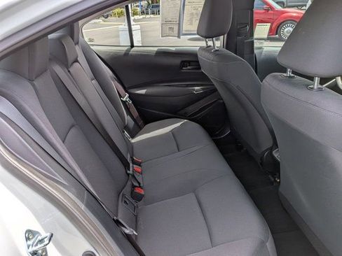 Used 2025 Toyota Corolla LE FWD image 8