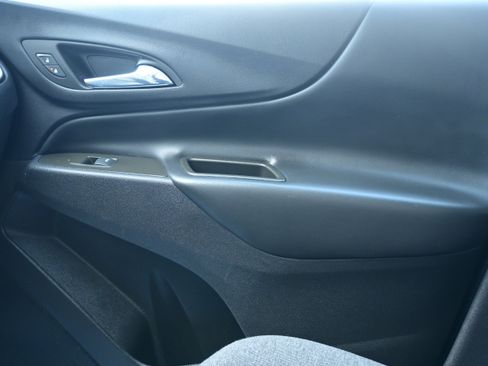 Used 2024 Chevrolet Equinox LT image 27