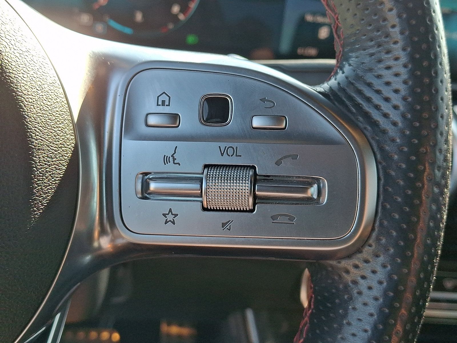 Used 2020 Mercedes-Benz CLA 250 4MATIC image 21