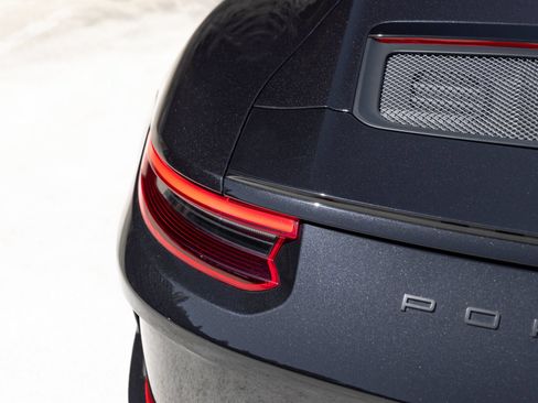 Certified 2019 Porsche 911 GT3 RWD image 18