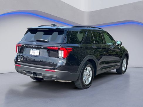 Certified 2026 Ford Explorer Active RWD image 6