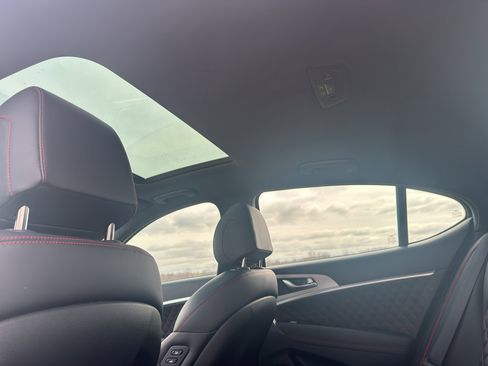 Used 2021 Genesis G70 3.3T w/ Sport Package image 32