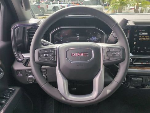 New 2026 GMC Sierra 1500 SLE w/ Preferred Package AWD/4WD image 11