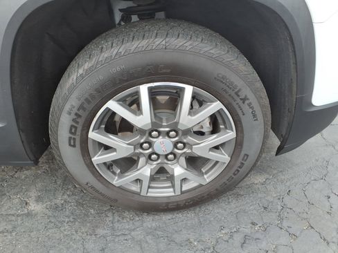 Used 2023 GMC Acadia SLE w/ Driver Convenience Package image 6