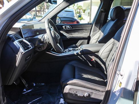 New 2026 BMW X5 sDrive40i w/ M Sport Package image 17