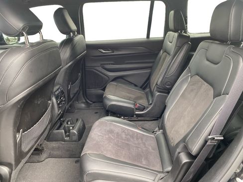 Used 2023 Jeep Grand Cherokee L Laredo AWD/4WD image 25
