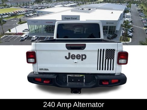 Used 2023 Jeep Gladiator Rubicon w/ Cold Weather Group AWD/4WD image 6