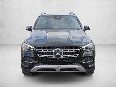 Used 2025 Mercedes-Benz GLE 350 4MATIC image 2