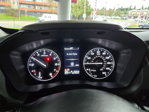 Used 2024 Subaru Crosstrek 2.0i Premium image 14