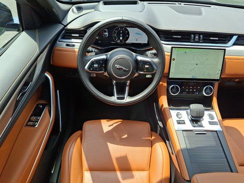 Used 2026 Jaguar F-PACE R-Dynamic S AWD/4WD image 4