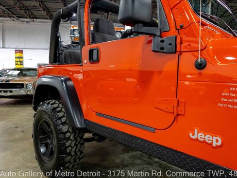 Used 2005 Jeep Wrangler Rubicon AWD/4WD image 25