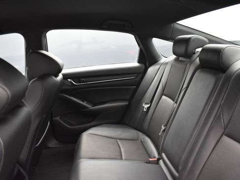 Used 2019 Honda Accord Sport image 7
