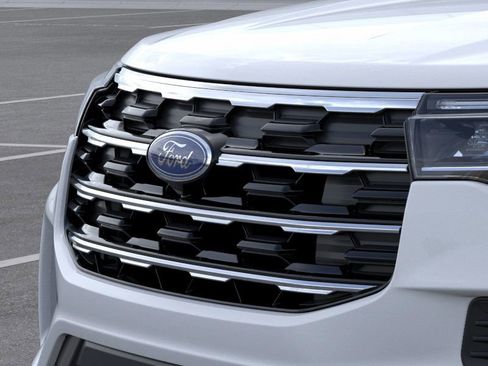New 2026 Ford Explorer Active image 17