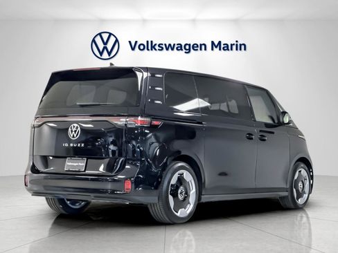 New 2025 Volkswagen ID. Buzz Pro S image 5