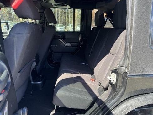 Used 2013 Jeep Wrangler Unlimited Sport image 18