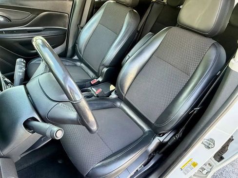 Used 2019 Buick Encore Preferred AWD/4WD image 10