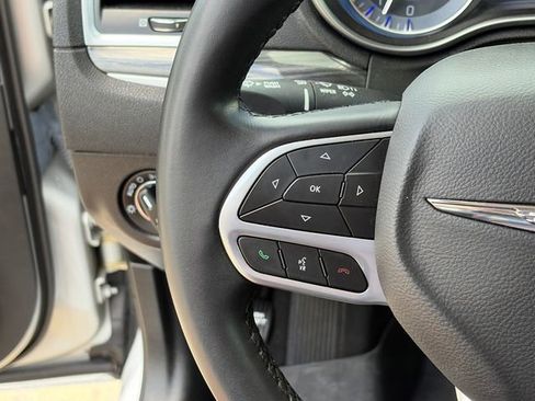 Used 2022 Chrysler 300 Touring L RWD image 24