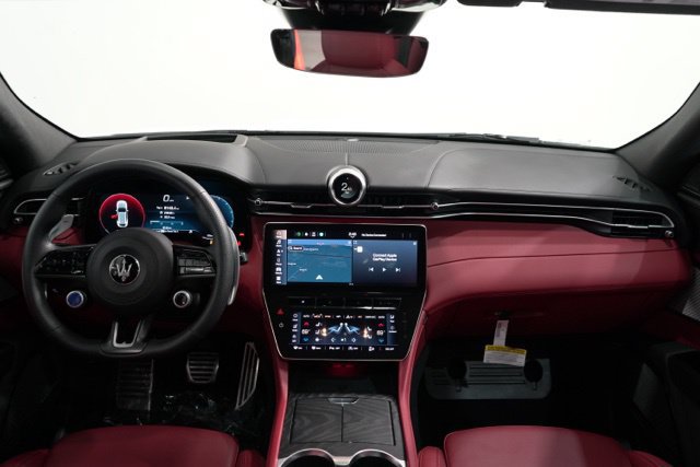 Used 2025 Maserati Grecale Modena AWD/4WD image 12