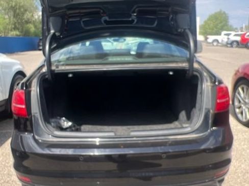 Used 2017 Volkswagen Jetta GLI FWD image 30