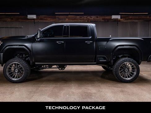Used 2024 GMC Sierra 2500 Denali Ultimate image 5