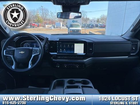 Used 2024 Chevrolet Silverado 1500 LT image 9