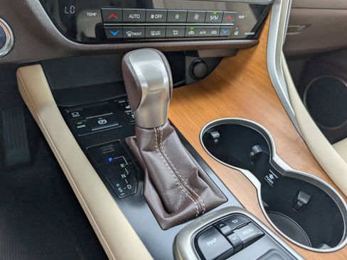 Used 2017 Lexus RX 450h AWD image 20