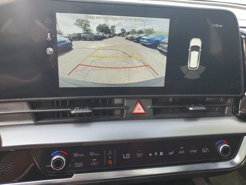Used 2023 Kia Sportage EX w/ EX Premium Package AWD/4WD image 19