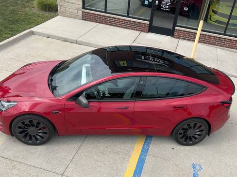 Used 2021 Tesla Model 3 Performance image 11