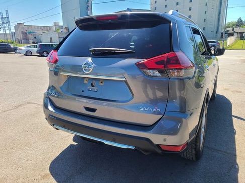 Used 2019 Nissan Rogue SV AWD/4WD image 8