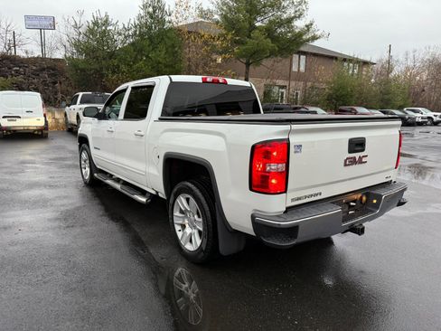 Used 2018 GMC Sierra 1500 SLE w/ SLE Value Package image 3