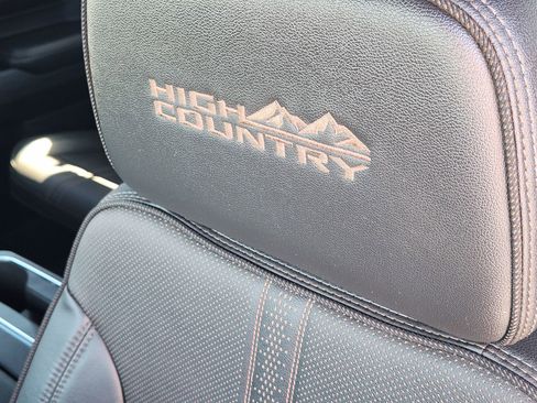 Used 2024 Chevrolet Silverado 1500 High Country w/ High Country Premium Package image 18